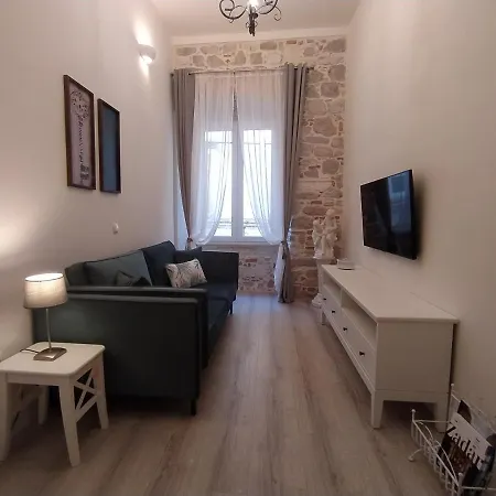 Apartman Antique - Center *