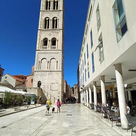 Antique - Center Apartman Zadar