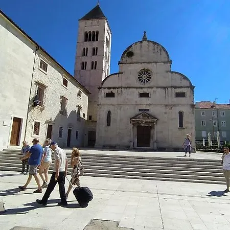 Antique - Center Apartmán