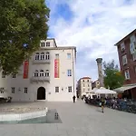 Apartman Antique - Center Zára