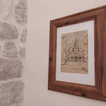Antique - Center Apartment *